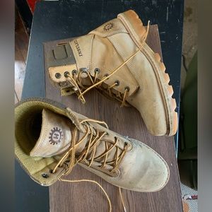 Honchos insulated tan and brown leather work boots size 9.5